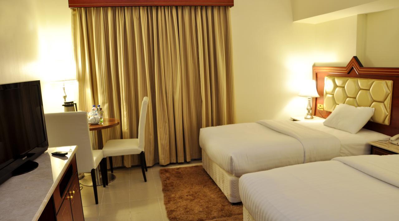 Saffron Hotel Dubai Exterior photo