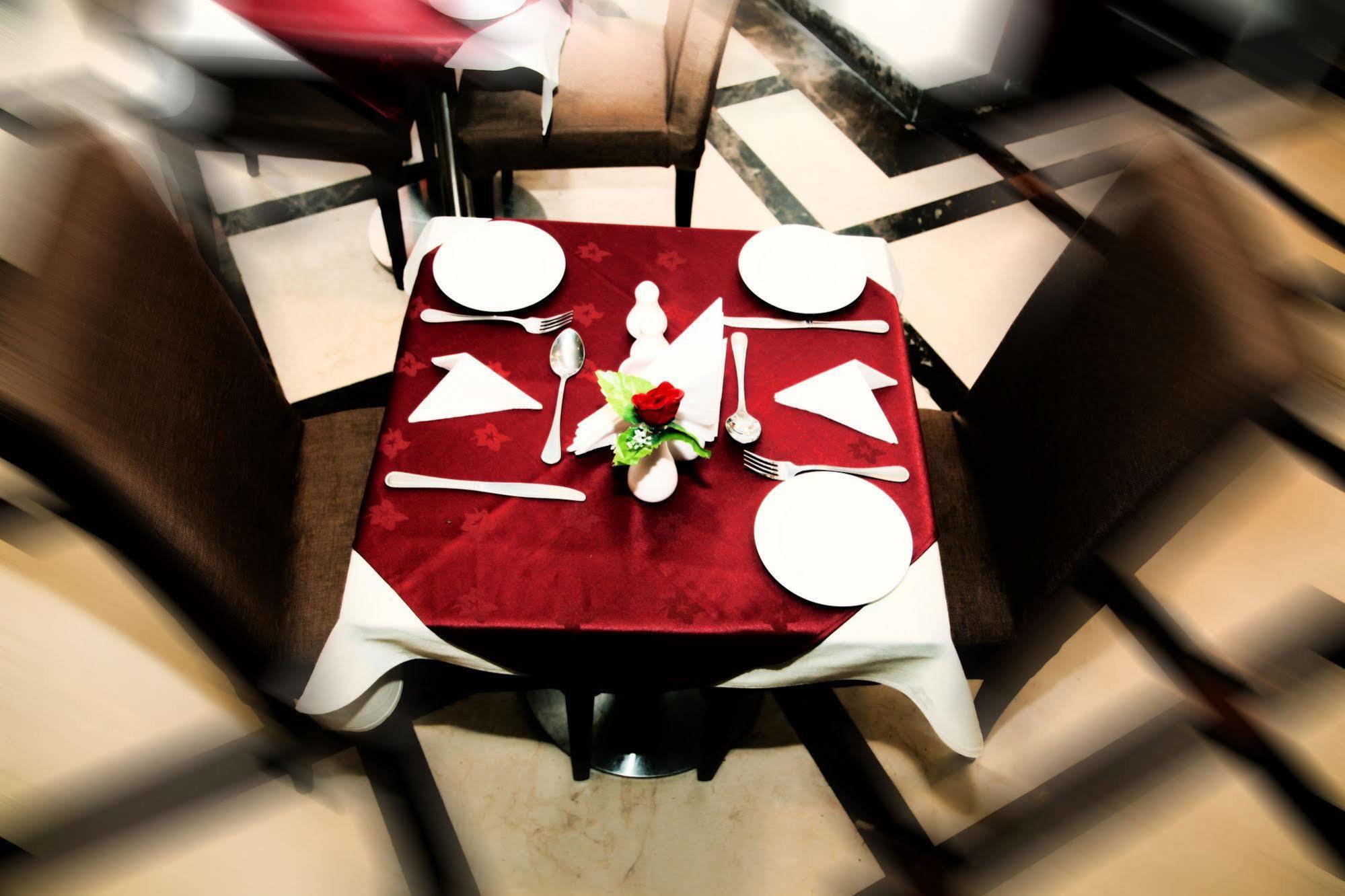 Saffron Hotel Dubai Exterior photo